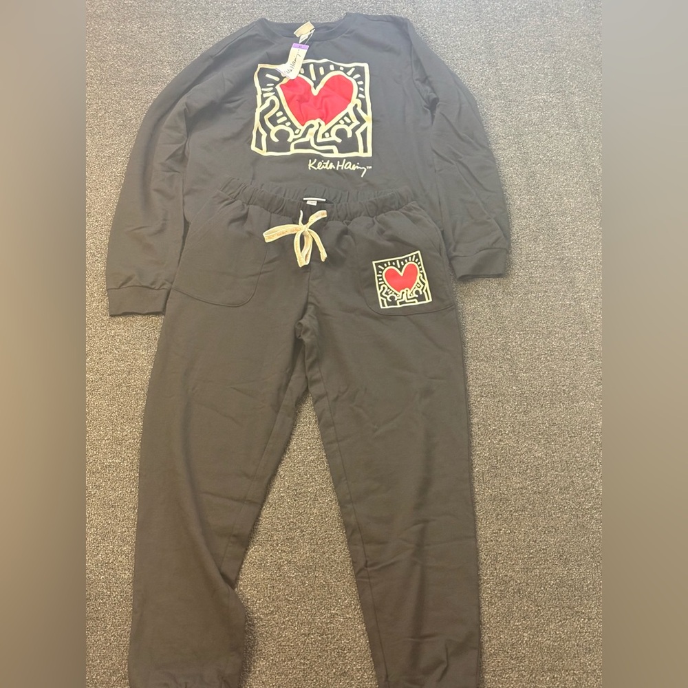 Keith Haring Women's Pajama Set - Black with Red Heart